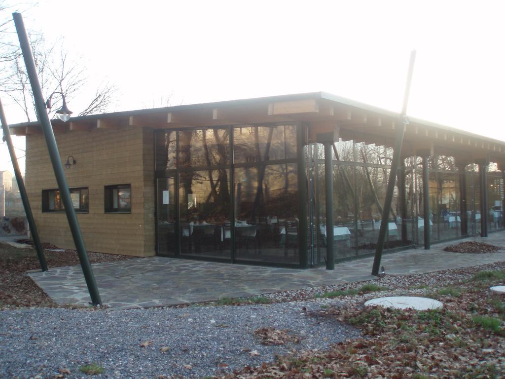 Camping Vila De Sarria Eksteriør bilde